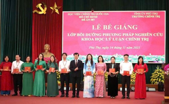 Ảnh của Nâng cao năng lực thực tiễn cho giảng viên lý luận chính trị